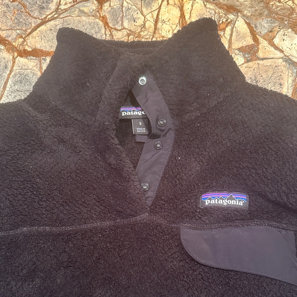Patagonia Women’s Black Quarter Zip-Up Sweater